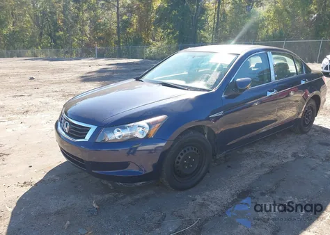 2008 Honda Accord 2.4 Lx z USA, uszkodzony, nr VIN 1HGCP26318A035661